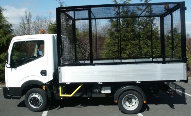 Caged box truck (5)
