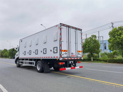 DONGFENG Livestock Poultry Delivery Truck Left Back