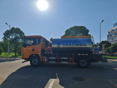 SHACMAN 10.3 Meter Bitumen Sprayer Truck Body